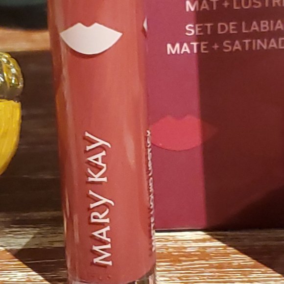 Rose Pink Matte + Shine Lip Set - Limited Edition Mary Kay - Picture 6 of 13